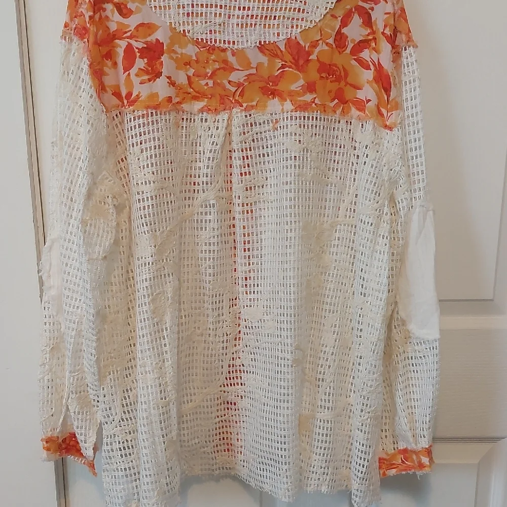 POL Tangerine and White With Floral Crochet Detail NWOT - Picture 5 of 7